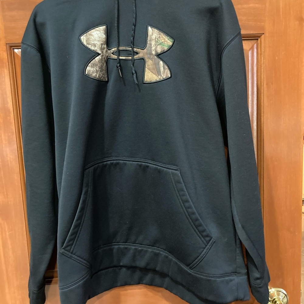 Men’s Under Armour Sweatshirt